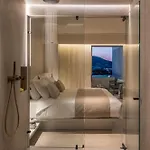 Senia 4*