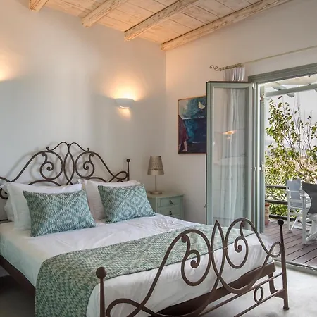 Senia - Onar Collection Naousa (Paros)