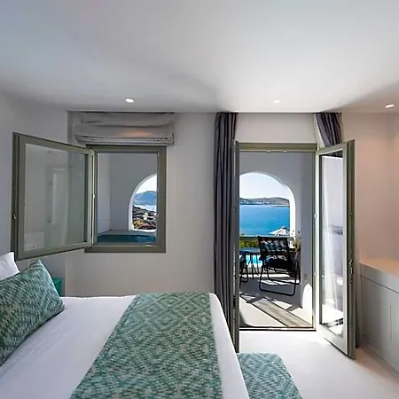 Hotel Senia Nausa