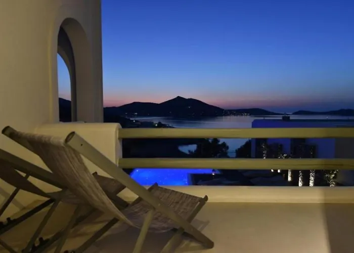 Senia Naousa (Paros)